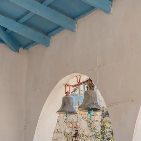 Ag Thekla Est 1924 بيت خشبي